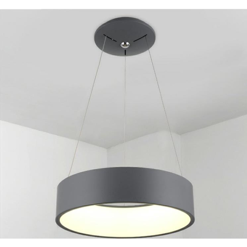 czarna lampa do kuchni
