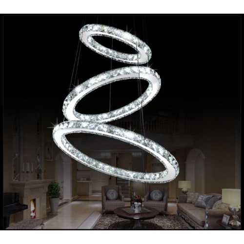 żyrandol kryształowy pierścienie