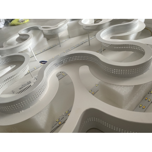 Lampa LED PLAFON KLEKS - 6 ramienny L008-B