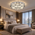 Plafon LED krysztalowy 80 cm w eleganckiej jadalni
